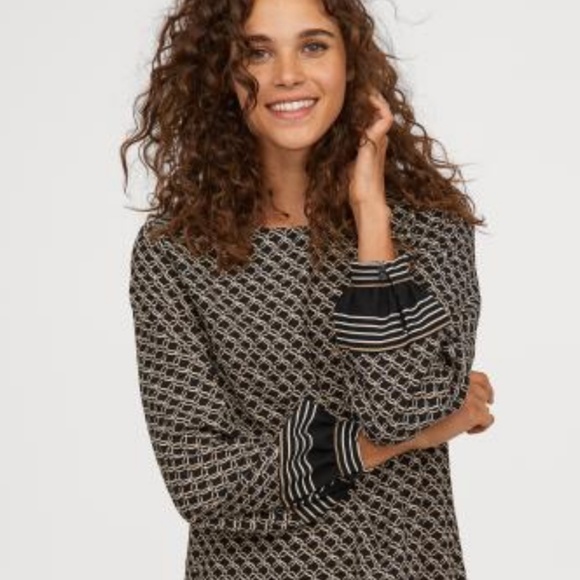 H&M Women's Black Short Dress - Picture 4 of 8